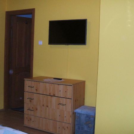 To Vendeghaz Hotel เดเบรตเซน ภายนอก รูปภาพ